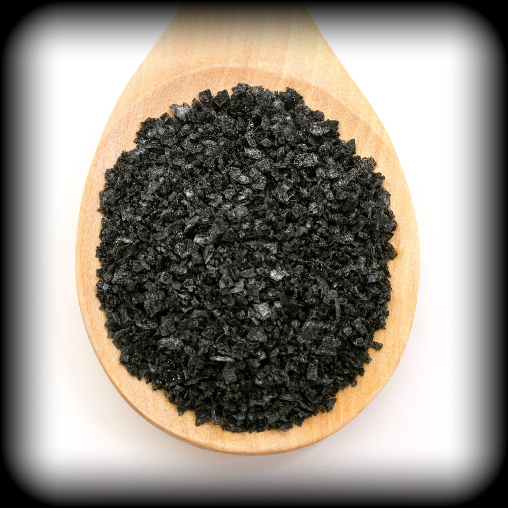 Pétales de sel noir (récipient en verre de 60 gr)